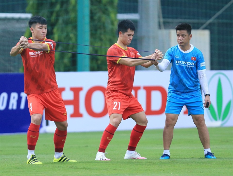 Hàng loạt cầu thủ của ĐTQG Việt Nam gặp chấn thương