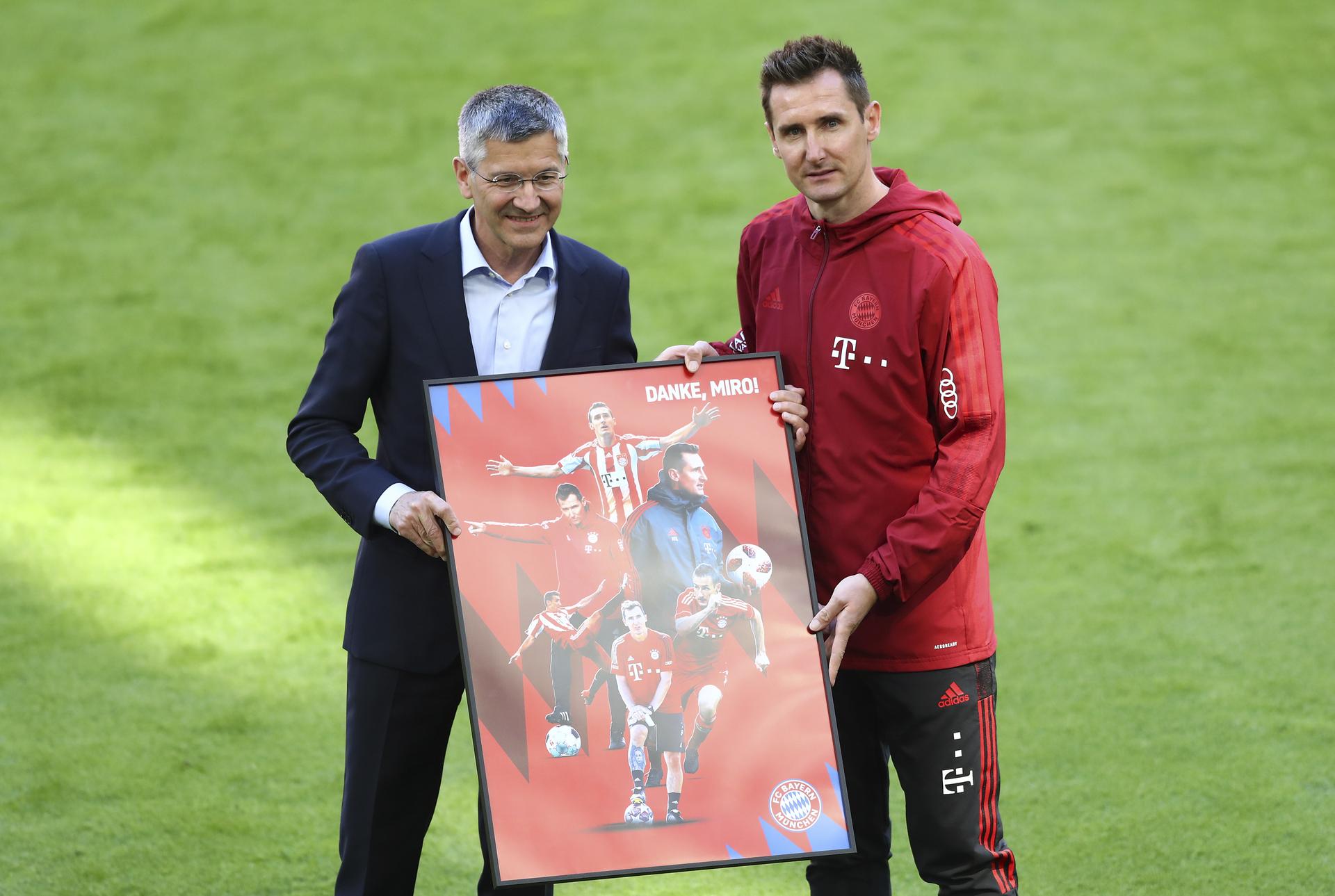 Miroslav Klose trước đó đã phải nói lời chia tay sớm với Bayern Munich