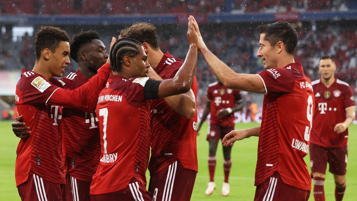 Chung cuộc Bayern nhẹ nhàng giành chiến thắng 5-0 và tạm thời leo lên ngôi nhì bảng