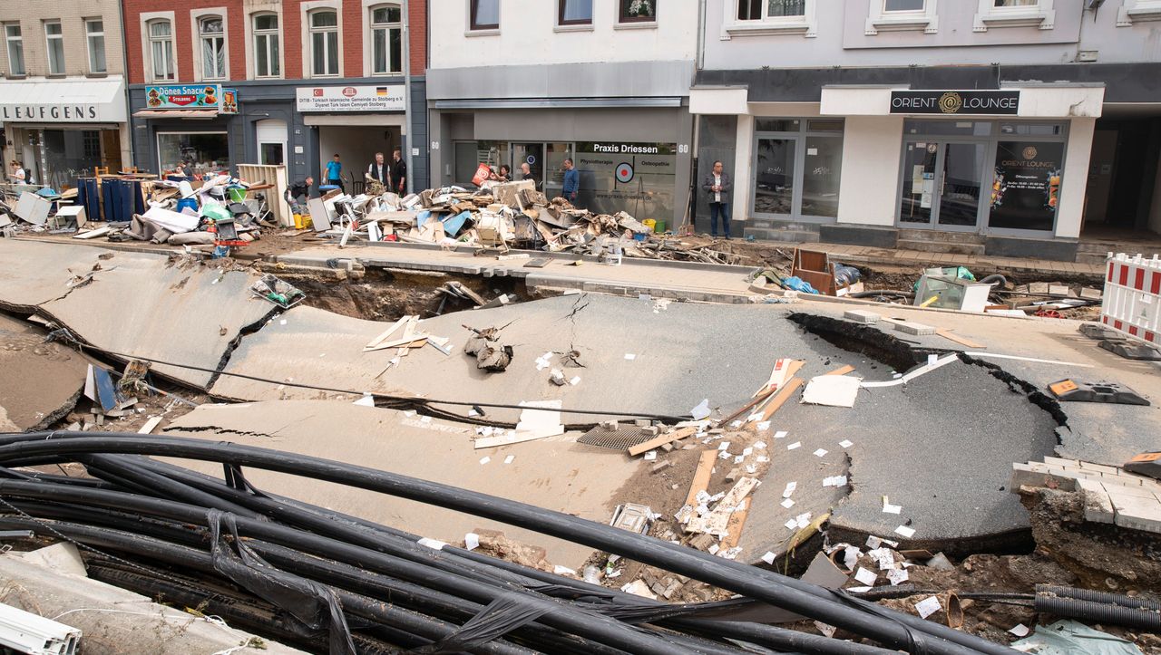 Nhiều khu vực tại miền Tây nước Đức đã bị ảnh hưởng nặng nề từ trận lũ lụt khủng khiếp