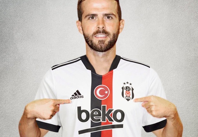 Miralem Pjanic sẽ khoác áo Besiktas theo dạng cho mượn 