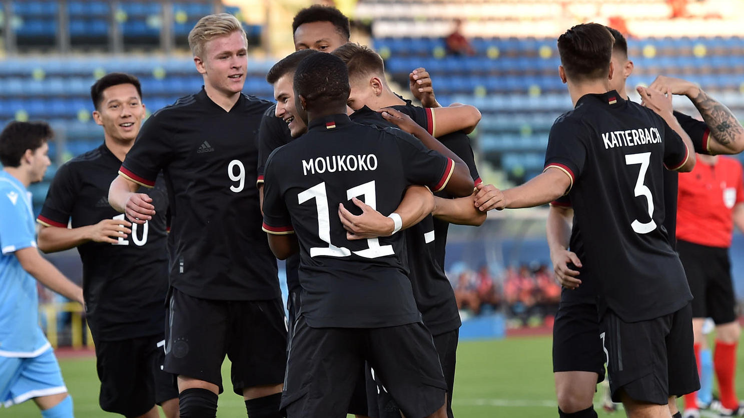 Moukoko lập cùng lúc 2 kỷ lục trong chiến thắng 6-0 của U21 Đức trước đối thủ San Marino