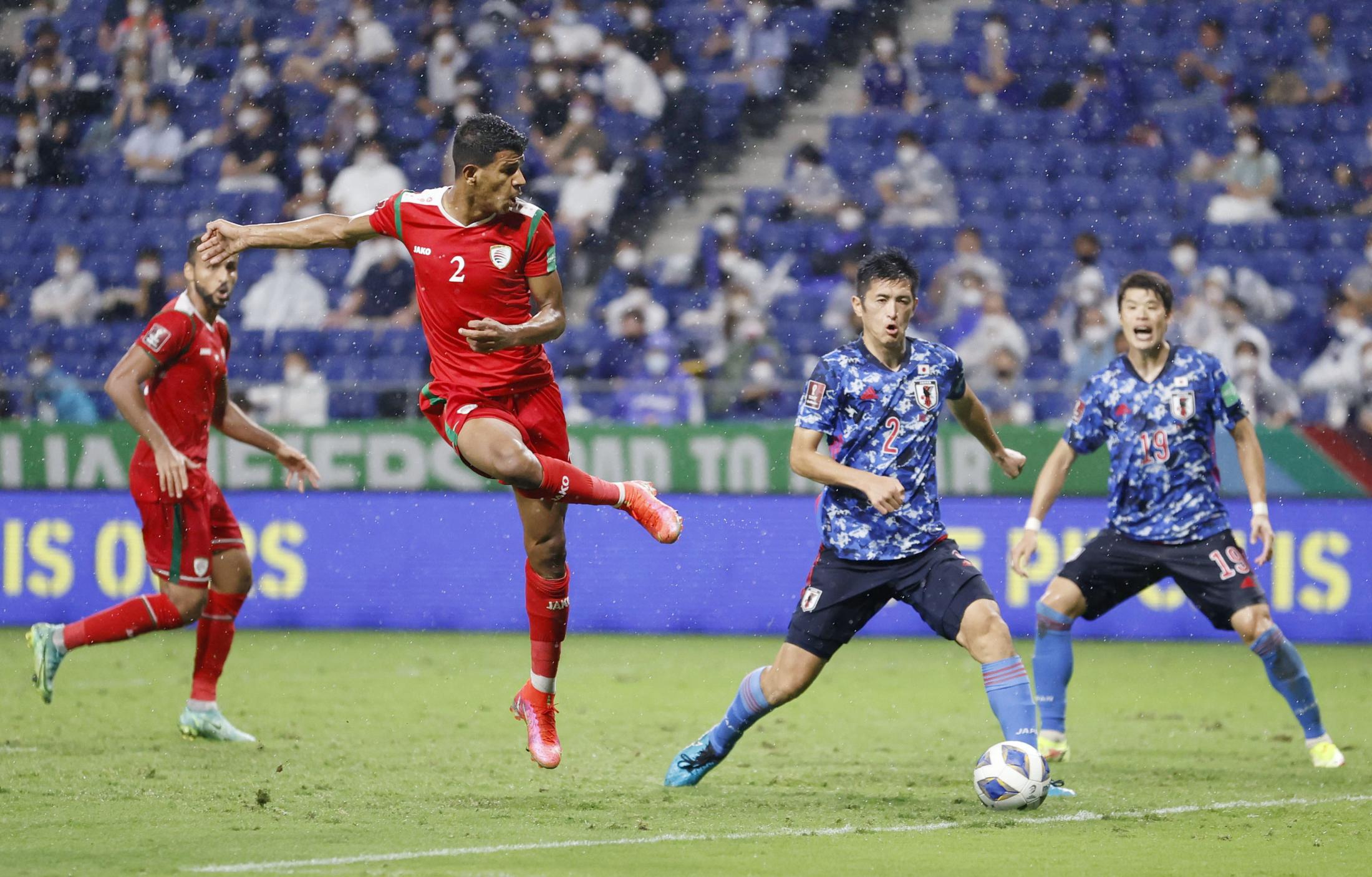 Đội tuyển Nhật Bản chịu thua sốc 0-1 trước Oman